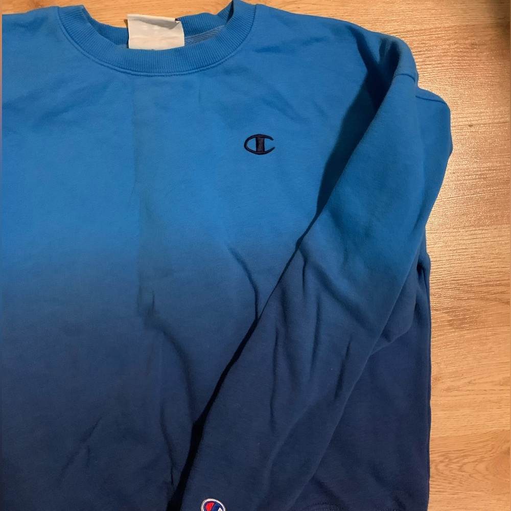 Champion Crewneck!
